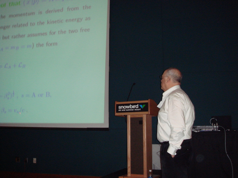 [ Moshe Shapiro delivering his 2007 Lamb Award Lecture ]